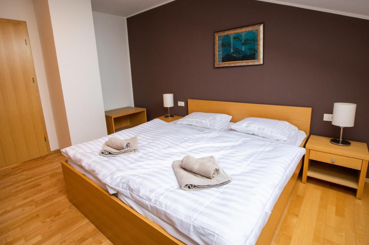 Pohorje Fox Duplex Apartment Maribor Exterior photo